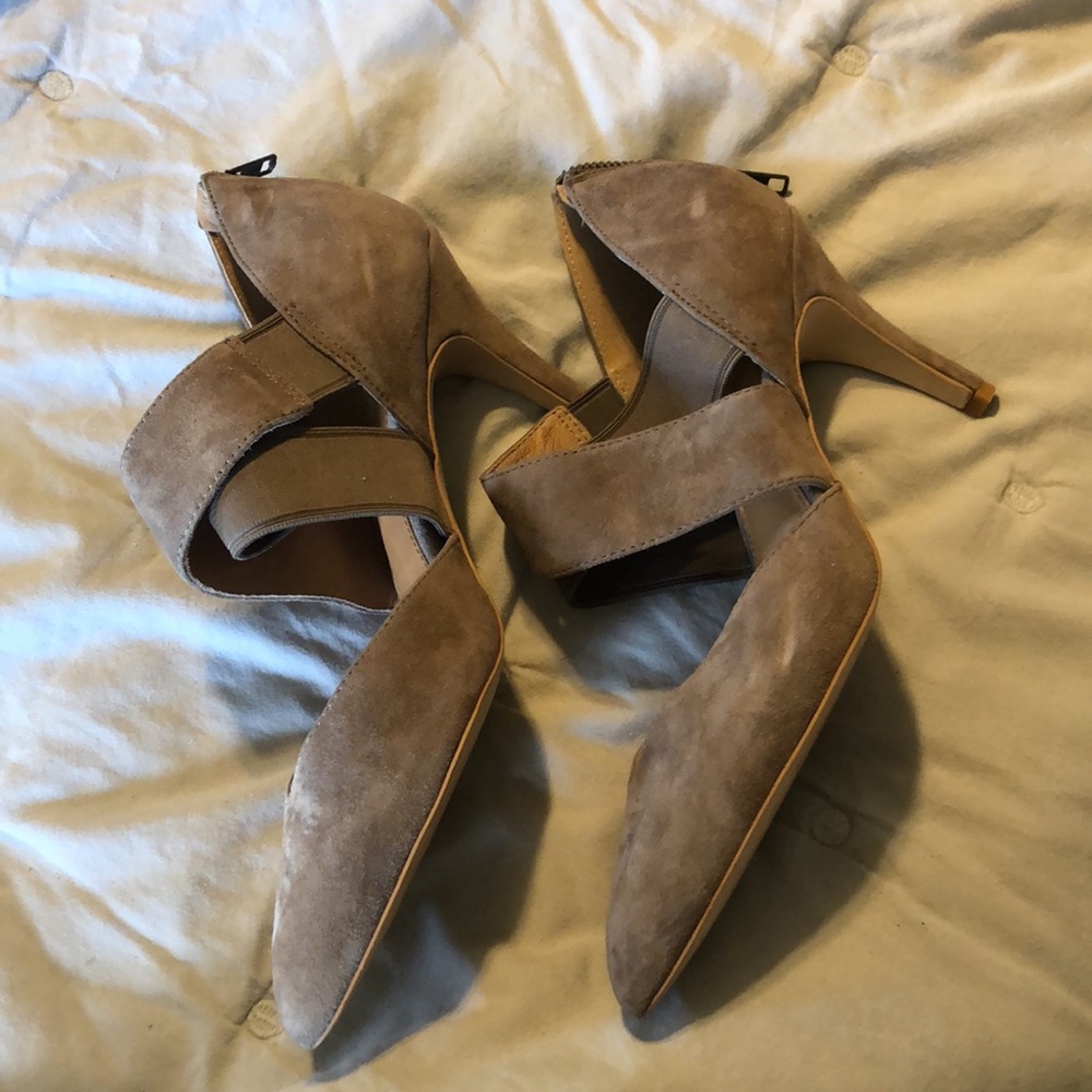 Heels - Picture 2 of 5